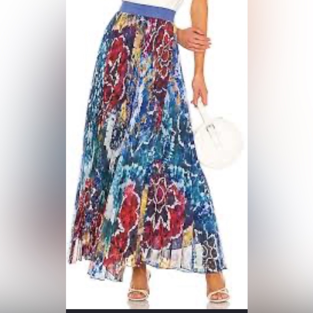 Alice + Olivia Shannon Pleat Skirt in Tie Dye Kaleidoscope
Sz 6